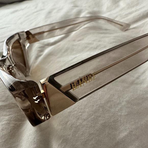 BANBE SUNGLASSES - Smoky Gray - Picture 5 of 7